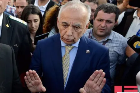 “Heç kimə güzəşt olmayacaq, evlər söküləcək” - Hacıbala Abutalıbovdan villa sahiblərinə xəbərdarlıq