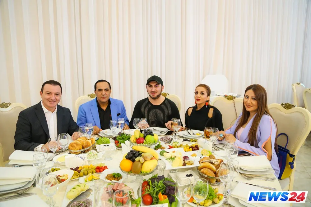 Fəxri ad alan Könül Kərimova vur-çatlasın etdi - FOTOLAR - VİDEO