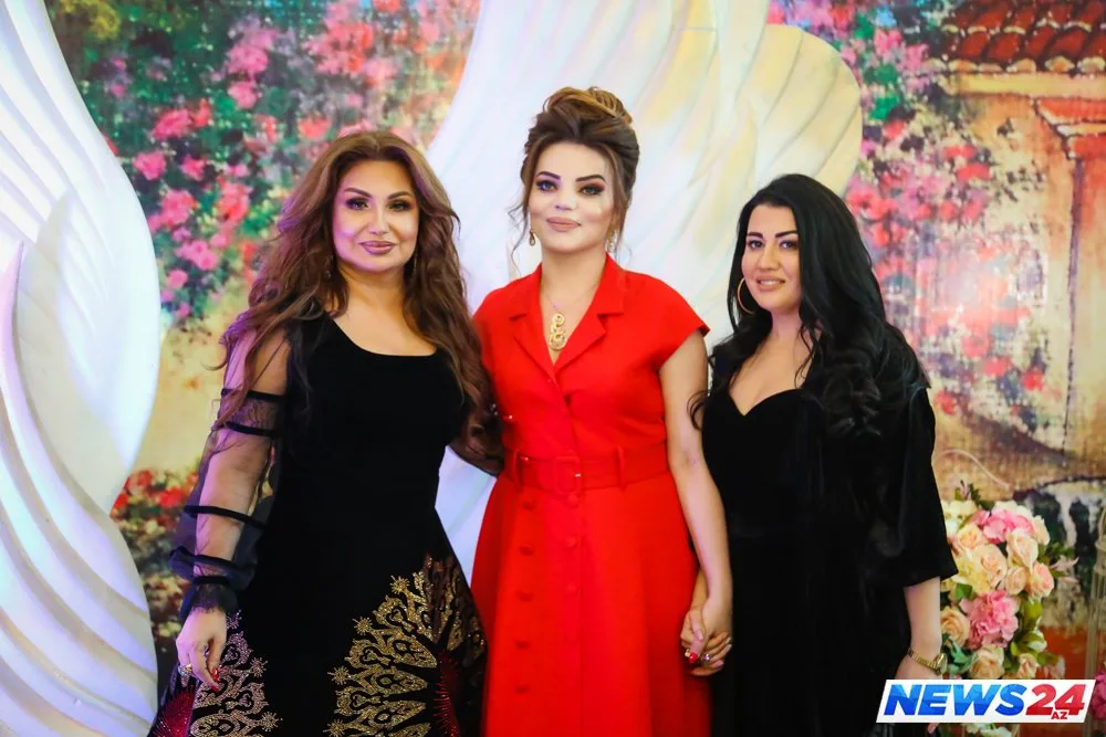 Fəxri ad alan Könül Kərimova vur-çatlasın etdi - FOTOLAR - VİDEO