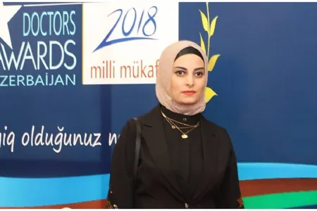 Telekanallar həkimə hicabına görə efir qadağası qoydu