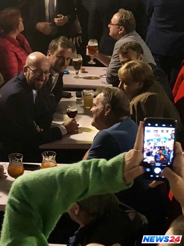 Merkel Makronla bara getdi - FOTO