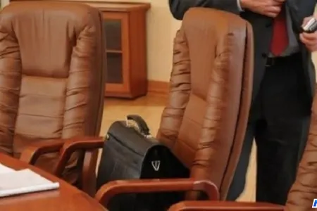 Nazirlər Kabinetindən işdən çıxarılan Günəş Vəliyeva hansı icra başçısının bacısıdır?