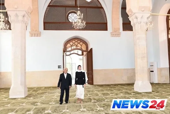 Birinci vitse-prezident İmam Hüseyn məscidində