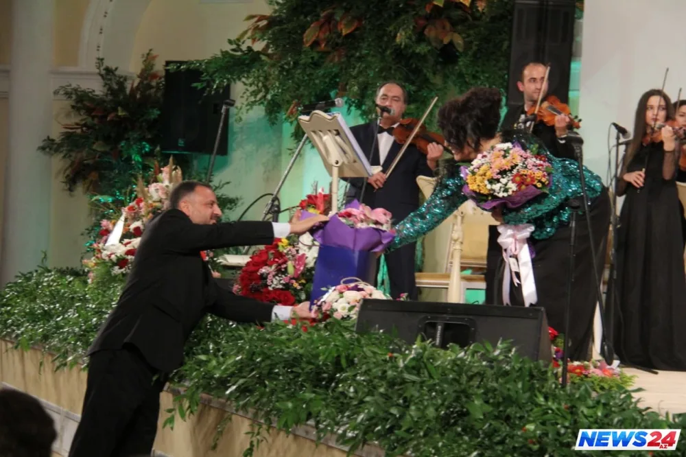 Yarım əsrin Aybəniz Haşımovası musiqi ziyafəti verdi – FOTOLAR - VİDEO