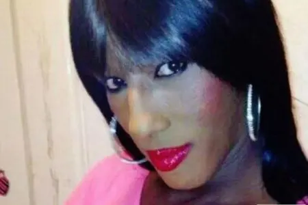 Əvvəllər adı Məhəmməd olan kişi qadın kimi çılpaq halda otel otağından tapıldı - FOTO