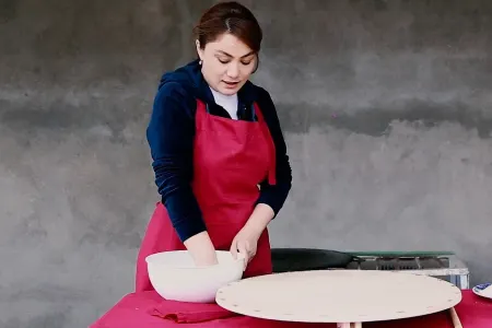 Ruhi Əliyeva Tovuz xəngəli bişirdi - VİDEO