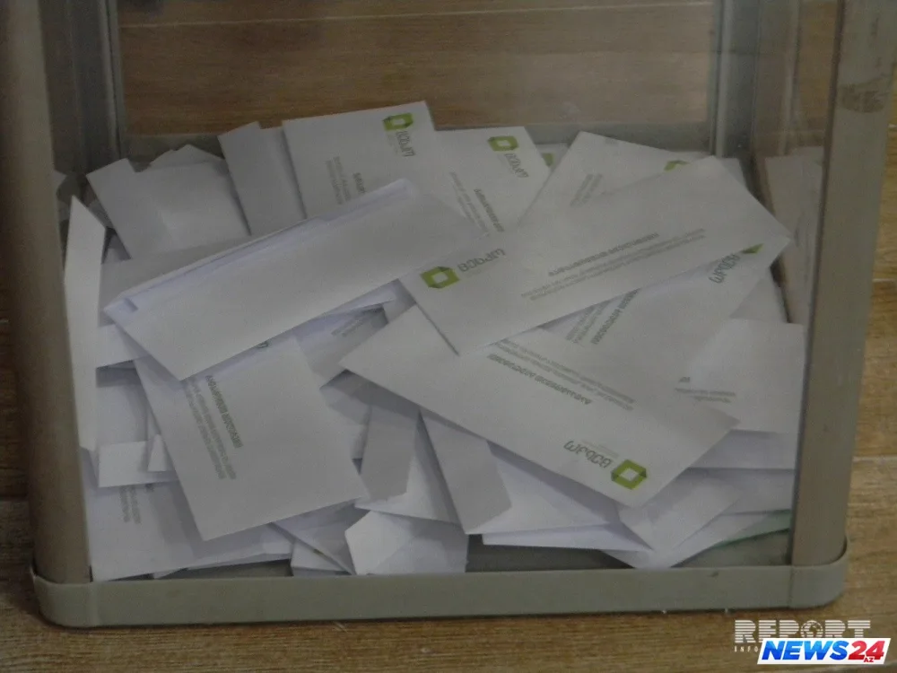 Gürcüstanda prezident seçkiləri keçirilir - FOTOREPORTAJ