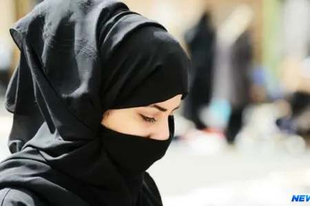 Hicabını açmaq istəyən tələbə qızı maşınla sürüdülər