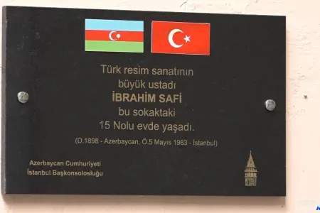 Azərbaycanlı rəssamın adı İstanbulda əbədiləşdirilib