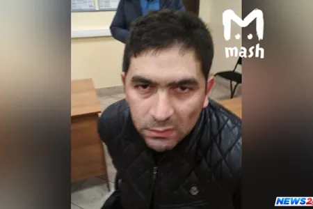 Azərbaycanlı eks-polisin liftdə qadını öldürməsinin ŞOK KADRLARI (18+)