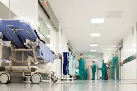 Bakıda xəstəxanada kütləvi zəhərlənmə – Video