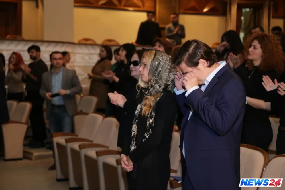 Xalq artisti Amaliya Pənahova ilə vida mərasimi keçirilir - FOTOLAR