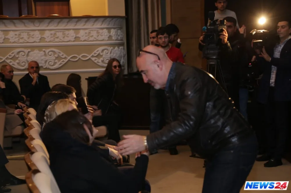 Xalq artisti Amaliya Pənahova ilə vida mərasimi keçirilir - FOTOLAR