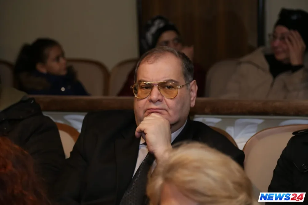 Xalq artisti Amaliya Pənahova ilə vida mərasimi keçirilir - FOTOLAR