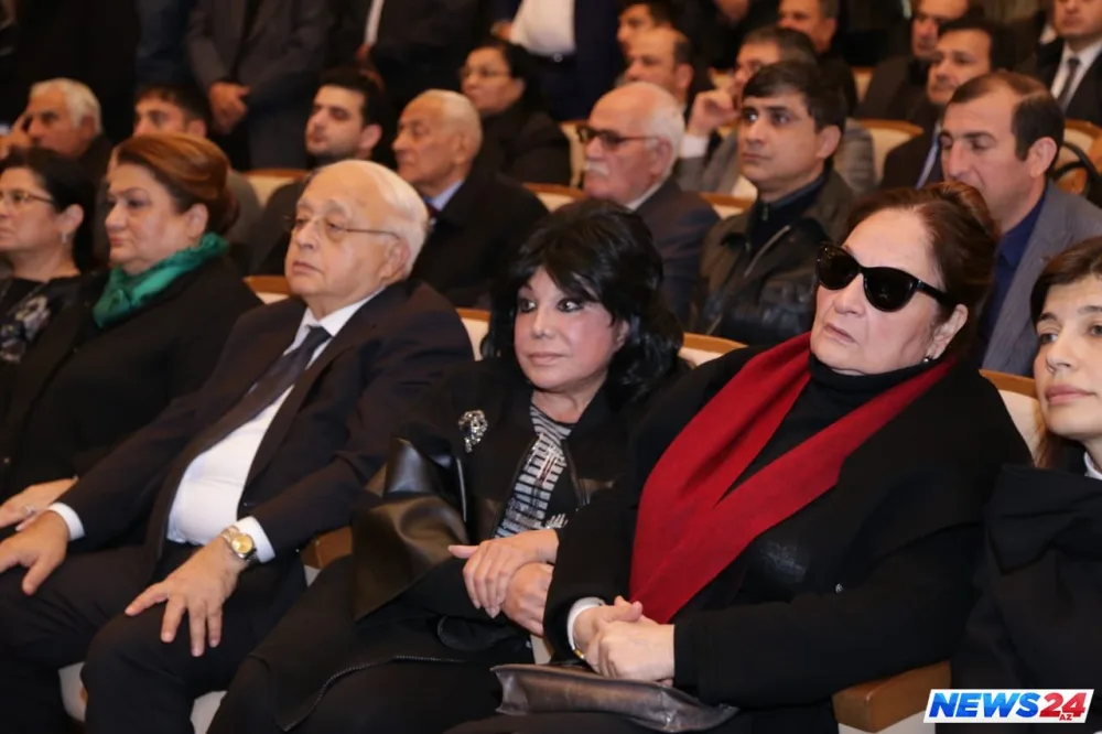 Xalq artisti Amaliya Pənahova ilə vida mərasimi keçirilir - FOTOLAR