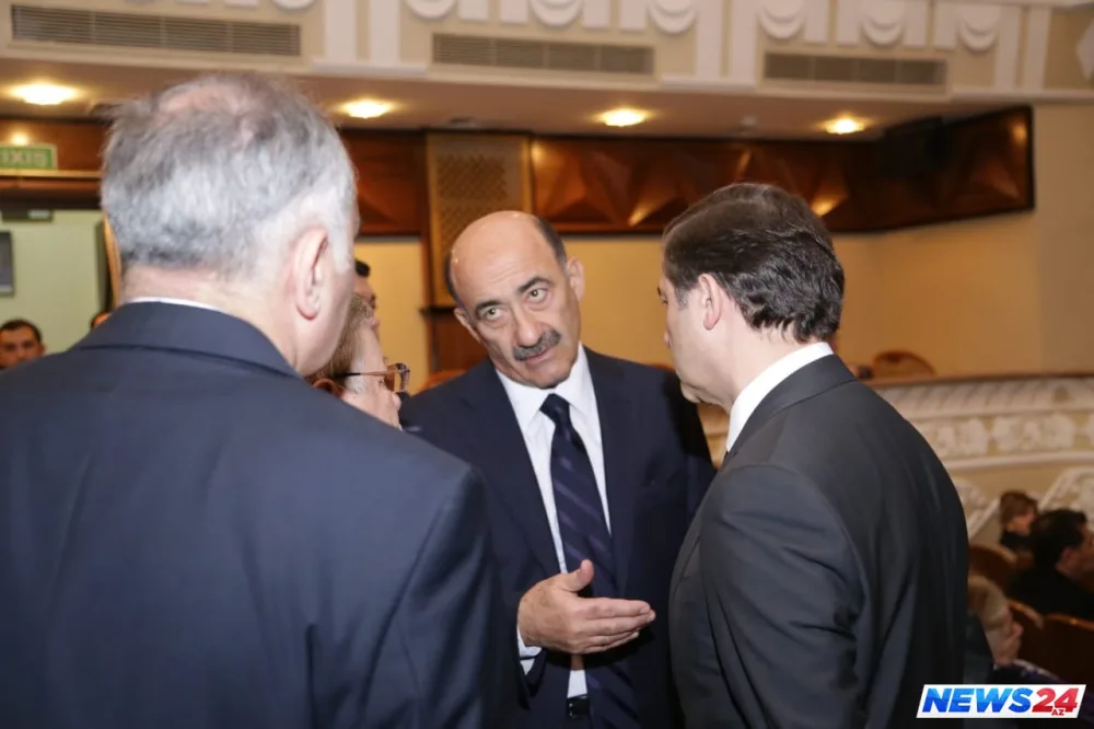 Əbülfəs Qarayev Amaliya Pənəhovanın vida mərasimində - FOTO