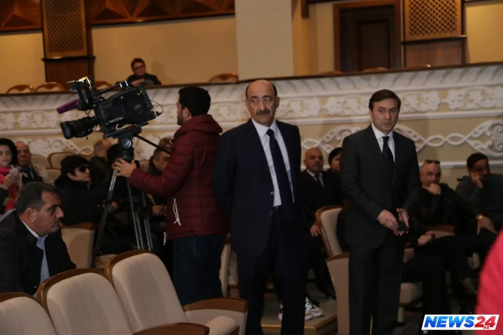 Əbülfəs Qarayev Amaliya Pənəhovanın vida mərasimində - FOTO