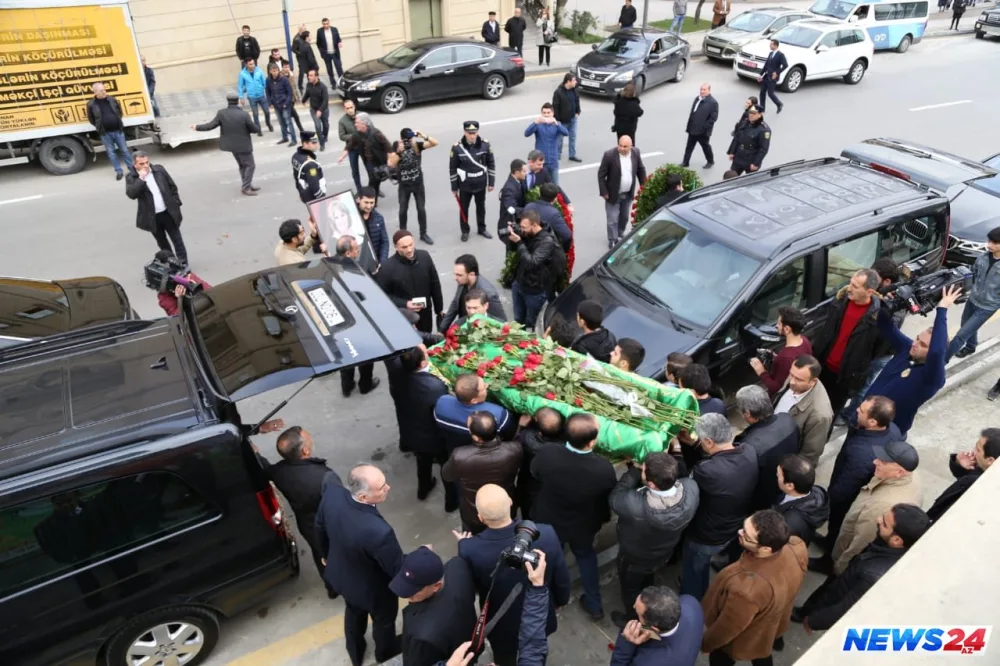 Xalq artisti Amaliya Pənahova dəfn edildi - FOTOLAR - VİDEO