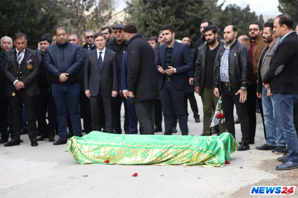 Xalq artisti Amaliya Pənahova dəfn edildi - FOTOLAR - VİDEO