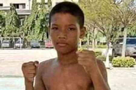 Pul üçün rinqə çıxan 13 yaşlı uşaq faciəvi şəkildə can verdi - VİDEO