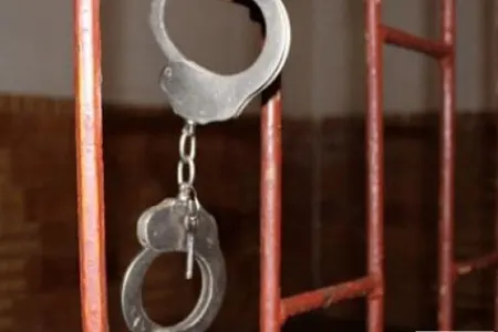 "Onsuz da tutulacağıq, heç olmasa kişi qızı kimi düzünü danışaq" - 19 nəfərdən rüşvət alan bağça müdiri