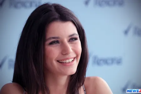 Beren Saat “Netflix” serialında – VİDEO