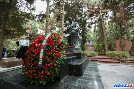 Dahi bəstəkar Üzeyir Hacıbəylinin xatirəsi yad edilib