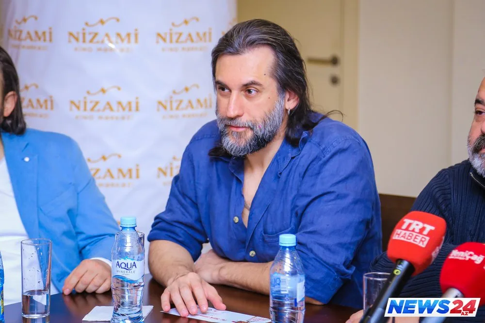 Türkiyəli məşhur aktyorlar “IV. Türk Filmləri Həftəsi”nin mətbuat konfransında - FOTOLAR - VİDEO