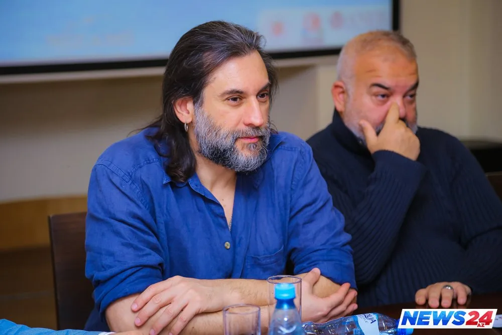 Türkiyəli məşhur aktyorlar “IV. Türk Filmləri Həftəsi”nin mətbuat konfransında - FOTOLAR - VİDEO