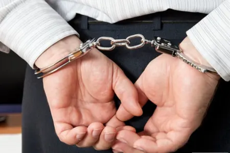 “Kaspi” liseyinin sabiq baş mühasibi həbs edildi