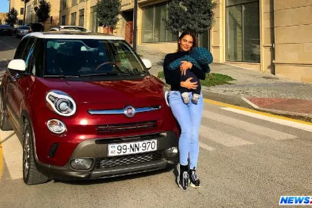 Ana olan müğənniyə həyat yoldaşı avtomobil bağışladı - FOTOLAR
