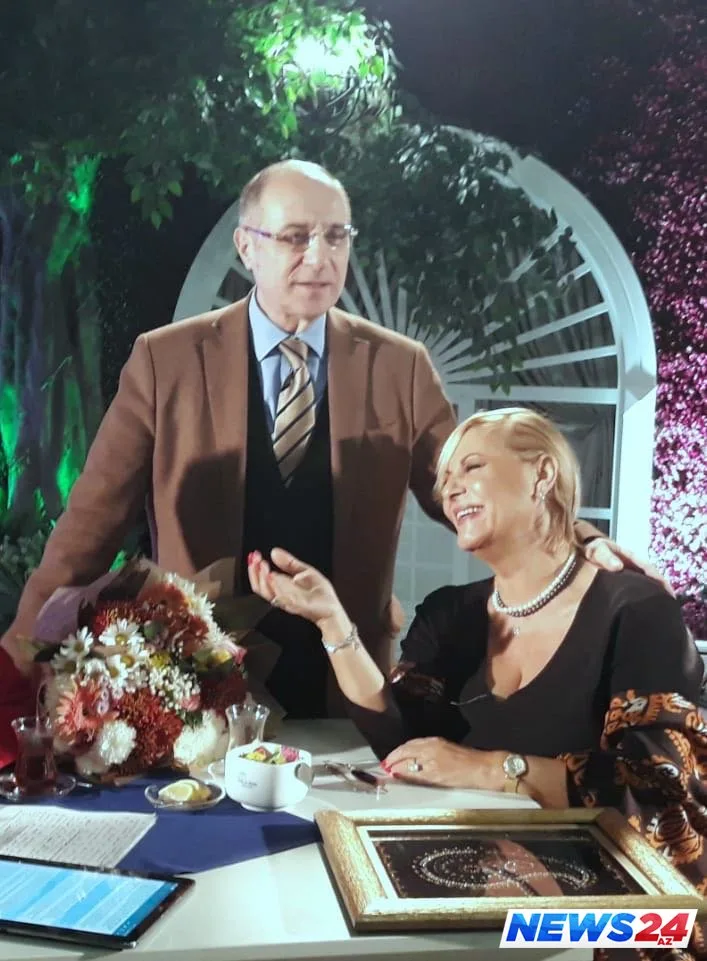 Müşerref Akay azərbaycanlı sənətçilərlə konsert verəcək