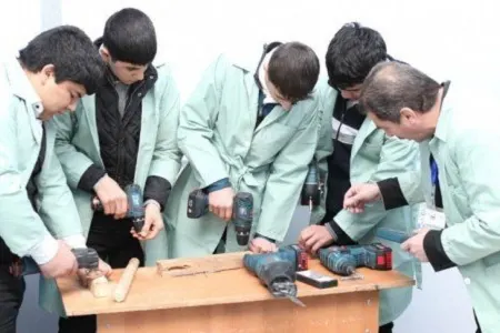 Azərbaycanda 10 peşə təhsil mərkəzi yaradılıb - SİYAHI