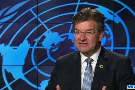 Slovakiyanın xarici işlər naziri istefa verib