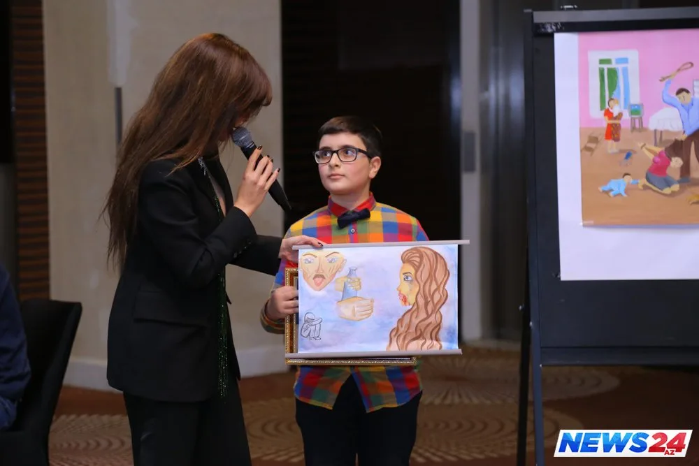 "Liatris Holding"in təşəbbüsü ilə "Qadına qarşı şiddətə son" aksiyası keçirildi - FOTOLAR - VİDEO