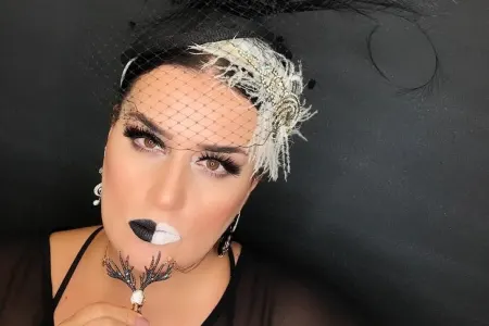 Elza kişiləri təhqir etdi: “Eşşək kimisiniz...” - VİDEO