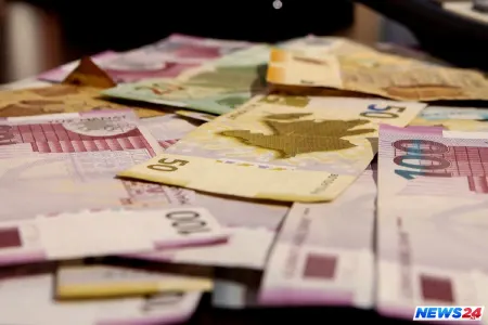 Azərbaycanda pul bazası azalıb
