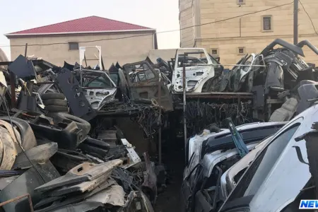 Bakının fasiləsiz işləyən "avtomobil qəbiristanlığı" - FOTO