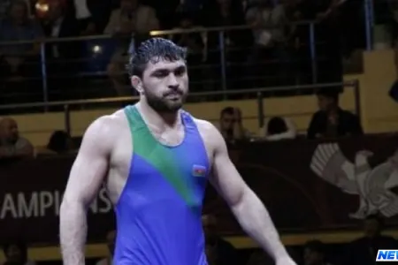 Güləşçimiz Rusiyada medal qazanıb