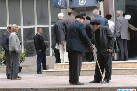 Gələn il pensiya yaşı belə olacaq - Cədvəl
