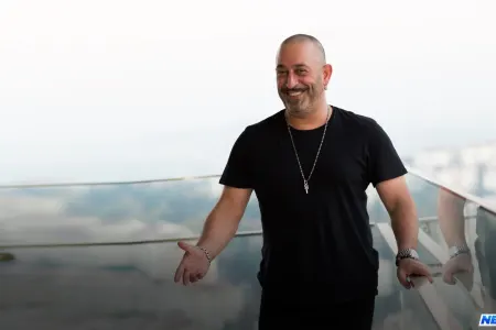 Aktrisa Cem Yılmazı "Dəli" edəcək - FOTO