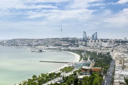 Bakıda iş adamı fantastik qiymətə obyekt satır - FOTO