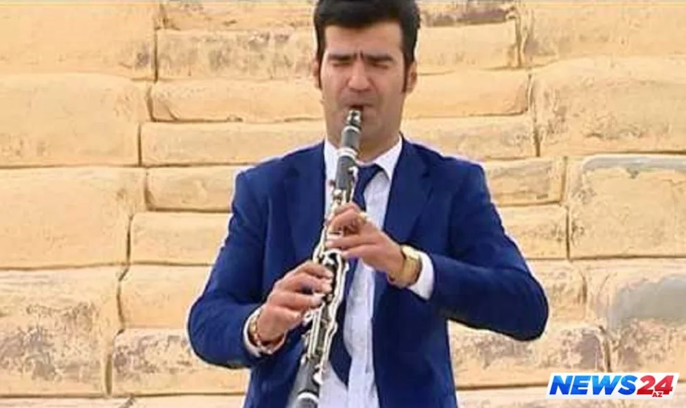 Tanınmış klarnet ifaçısı dünyasını dəyişdi - FOTO