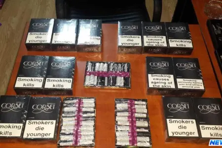 Azərbaycan gömrükçüləri pirotexniki vasitələr və tütün məmulatları aşkar edib