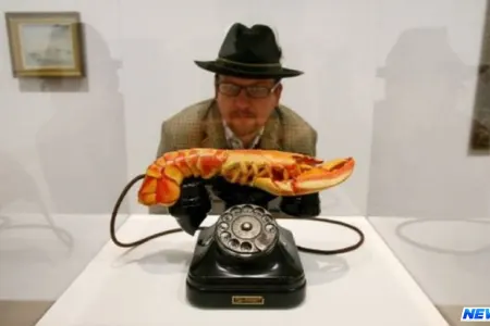 Salvador Dalinin əsəri hərraca çıxarılıb