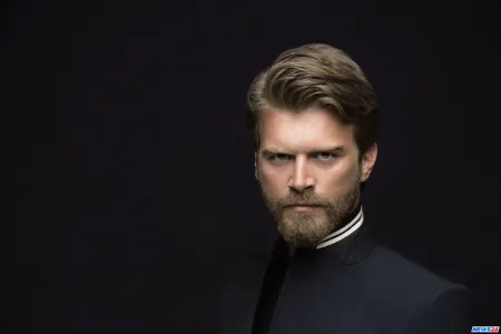 Kıvanç Tatlıtuğ özündən çıxdı: "Sübut etsələr aktyorluqdan gedərəm" - FOTO