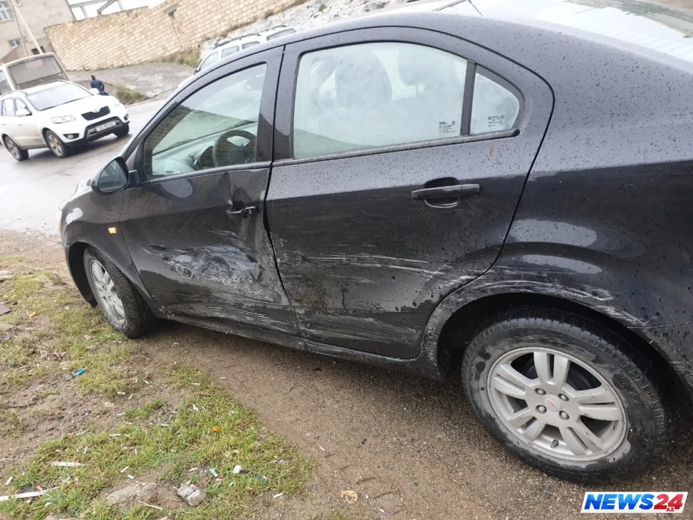 Tanınmış teleaparıcı qəza keçirdi - FOTO