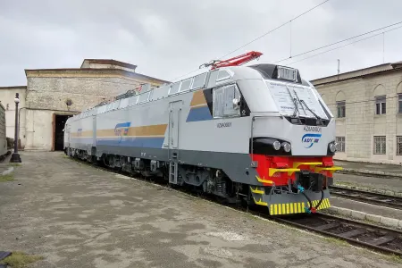 “Alstom” ilk yük lokomotivini Azərbaycana çatdırıb