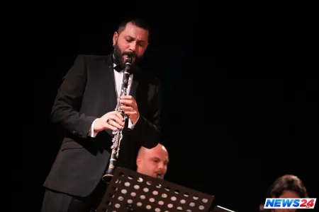 Hüsnü Şenlendirici Zahiddən yazdı - FOTO