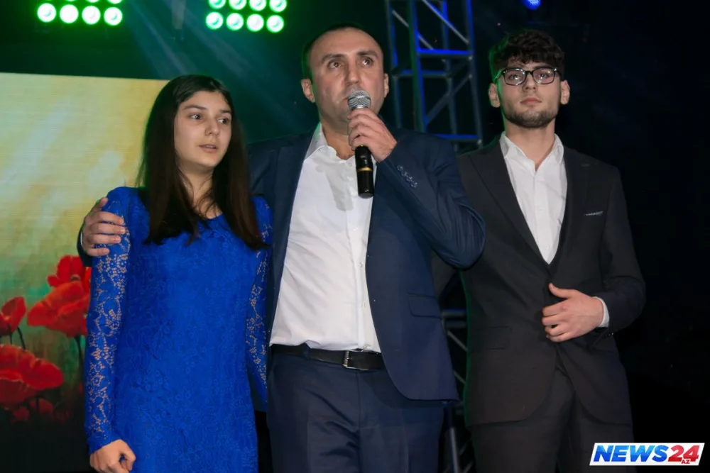 Nail Naiboğlunun "Gülüm" konserti baş tutdu - FOTOLAR